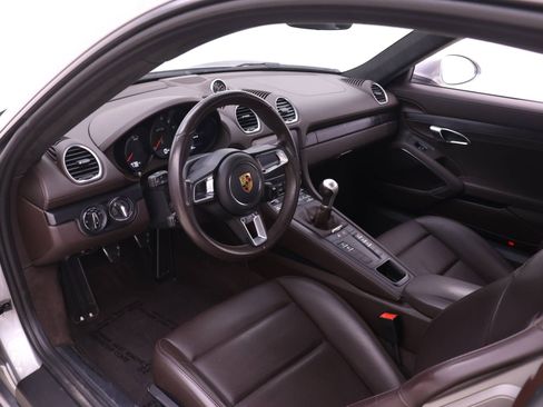 Certified 2023 Porsche 718 Cayman GTS image 4