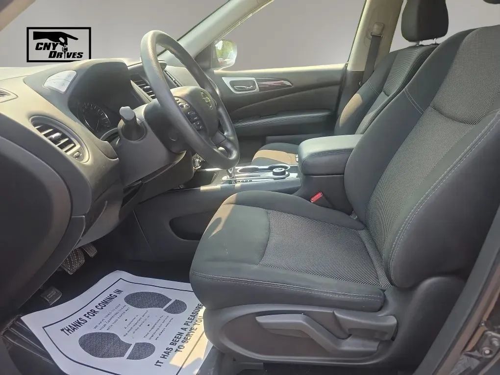 Used 2019 Nissan Pathfinder S AWD/4WD image 9