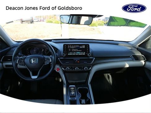 Used 2022 Honda Accord Touring image 19