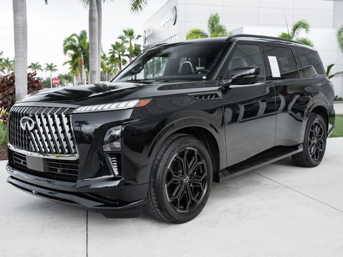 Certified 2026 INFINITI QX80 4WD image 4
