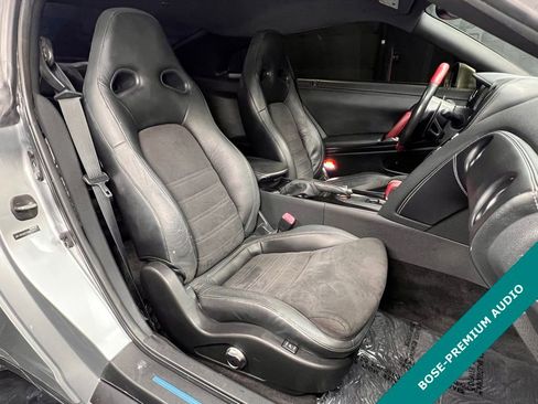 Used 2016 Nissan GT-R Black Edition AWD/4WD image 4
