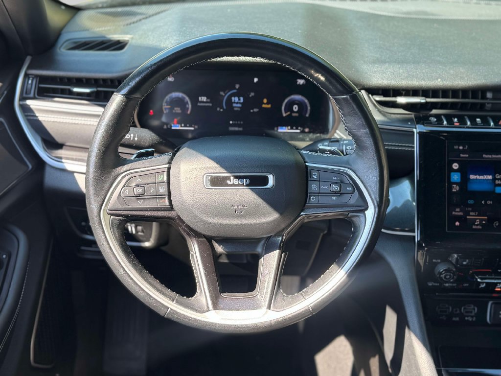 Used 2021 Jeep Grand Cherokee L Laredo AWD/4WD image 13