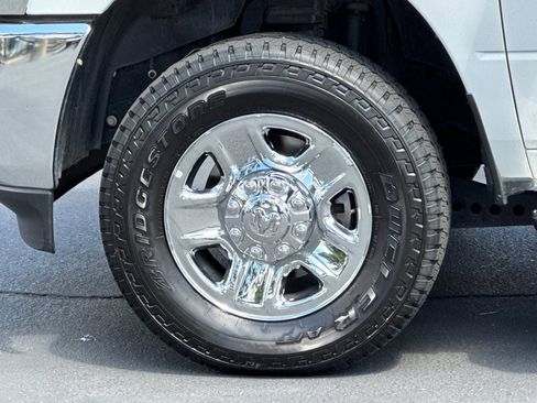 Used 2022 RAM 3500 Big Horn AWD/4WD image 30