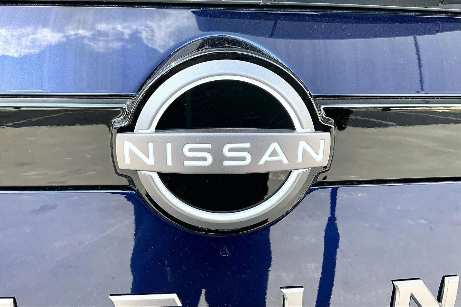 New 2026 Nissan Pathfinder SL FWD image 15