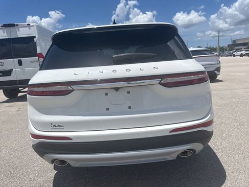 Used 2023 Lincoln Corsair Reserve w/ Equipment Group 201A FWD image 6