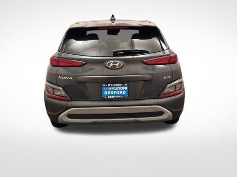Used 2023 Hyundai Kona SE image 6