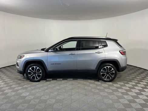 Used 2022 Jeep Compass Limited AWD/4WD image 4