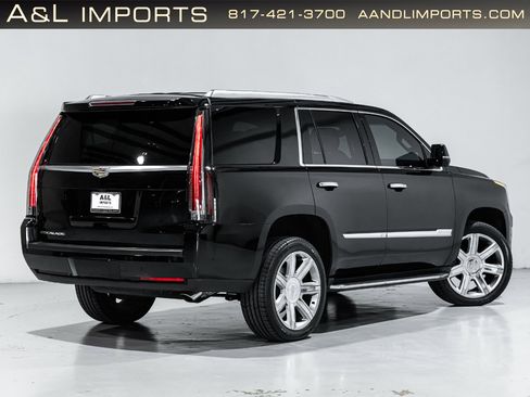 Used 2019 Cadillac Escalade Luxury image 29