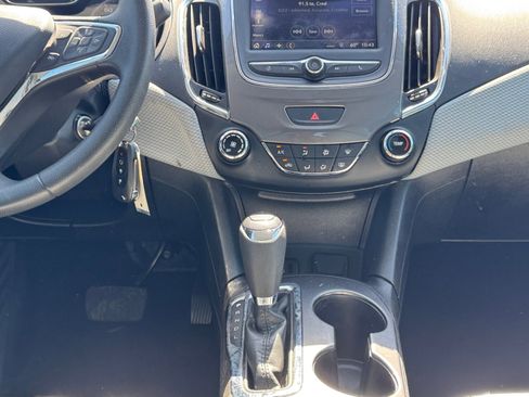 Used 2019 Chevrolet Cruze LS w/ LS Convenience Package image 15