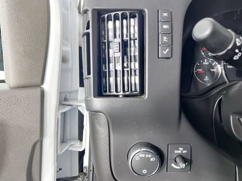 Used 2025 GMC Savana 2500 w/ Driver Convenience Package RWD image 16