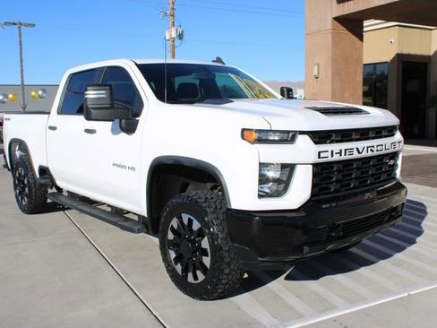 Used 2020 Chevrolet Silverado 2500 Custom w/ Custom Value Package image 8