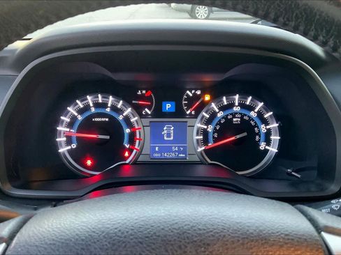 Used 2016 Toyota 4Runner Limited image 25