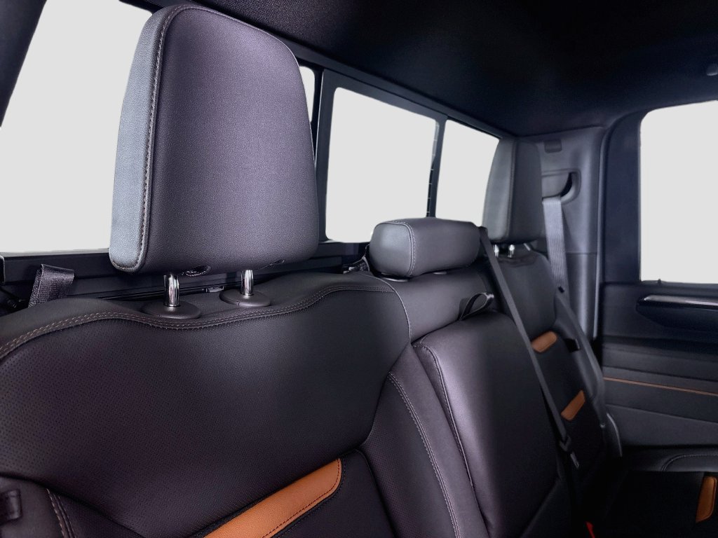 New 2026 GMC Sierra 3500 AT4 w/ AT4 Premium Plus Package AWD/4WD image 28