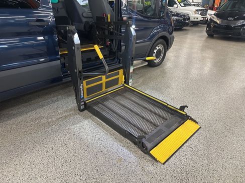 Used 2016 Ford Transit 350 XL image 9