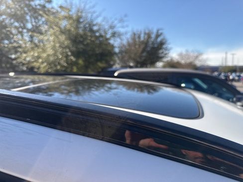 Used 2022 BMW X5 sDrive40i w/ M Sport Package image 6