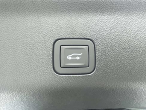 New 2026 Chevrolet Suburban Premier w/ Sun And Tow Package AWD/4WD image 12