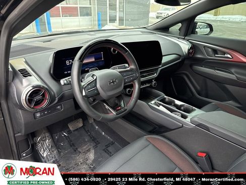 Used 2024 Chevrolet Equinox EV RS image 12