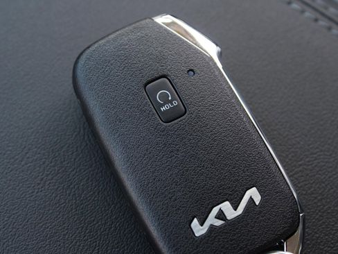 New 2026 Kia Seltos S image 16