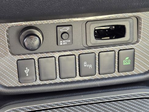 Used 2022 Mitsubishi Outlander SEL image 18