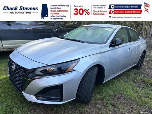 Used 2025 Nissan Altima 2.5 SR FWD image 4
