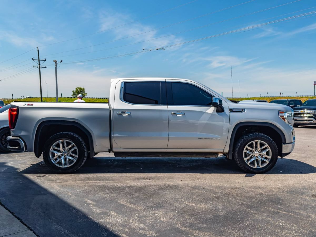 Used 2022 GMC Sierra 1500 SLT AWD/4WD image 4