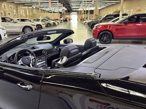 Used 2015 Mercedes-Benz SL 63 AMG image 11