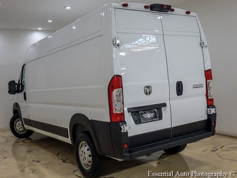 Used 2023 RAM ProMaster 2500 FWD image 10