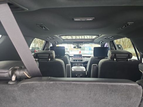 Used 2021 Chevrolet Tahoe Premier image 13