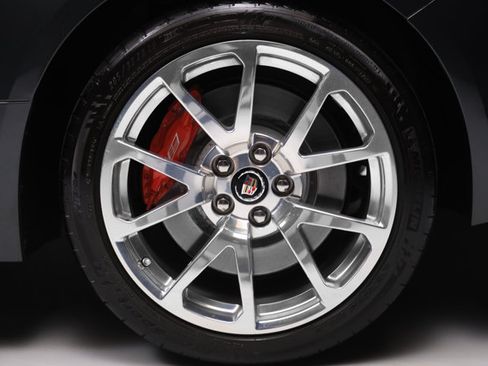 Used 2015 Cadillac CTS V RWD image 35