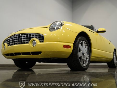 Used 2002 Ford Thunderbird image 19