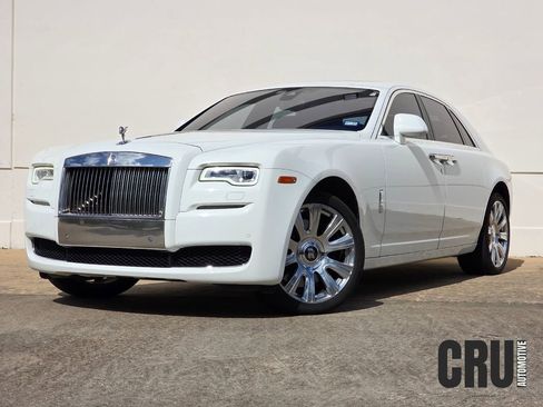 Used 2016 Rolls-Royce Ghost image 1