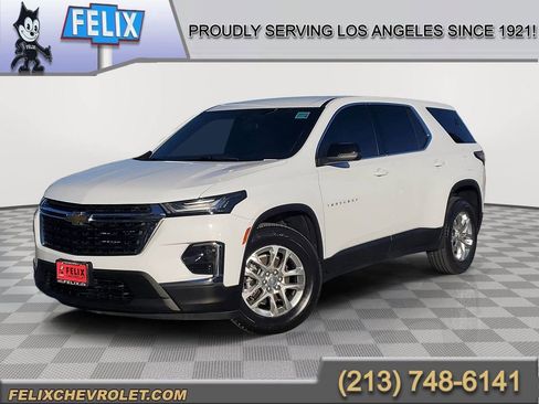Used 2022 Chevrolet Traverse LS image 1