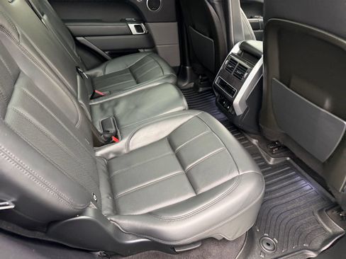 Used 2019 Land Rover Range Rover Sport HSE AWD/4WD image 13