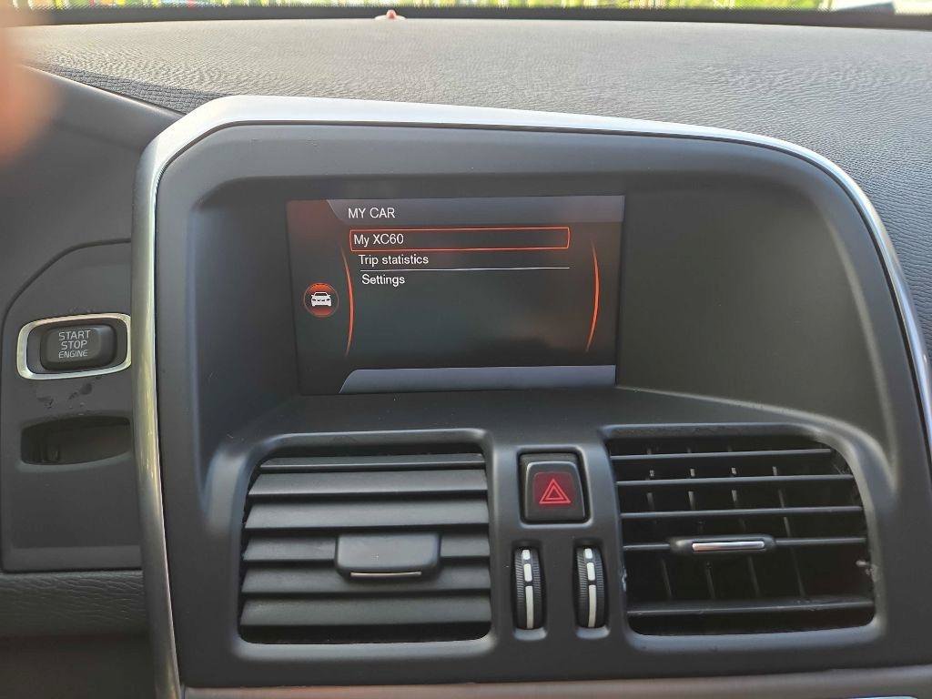 Used 2013 Volvo XC60 T6 AWD/4WD image 25
