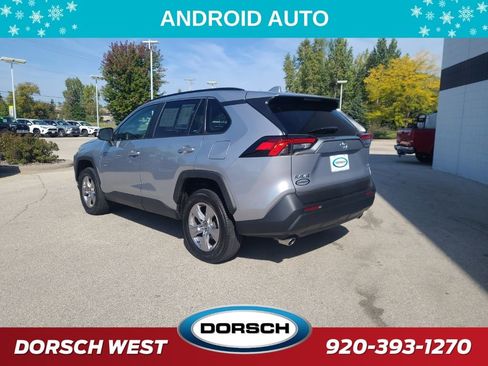 Used 2022 Toyota RAV4 XLE image 3