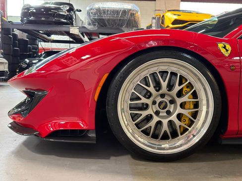 Used 2020 Ferrari 488 Pista Coupe RWD image 13
