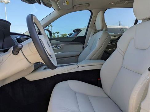 Used 2023 Volvo XC90 B5 Plus w/ Protection Package Premier AWD/4WD image 22