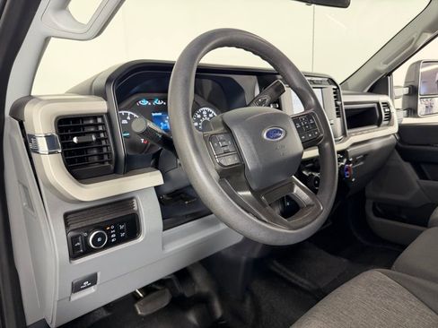 Used 2024 Ford F250 XL w/ XL Chrome Package image 20