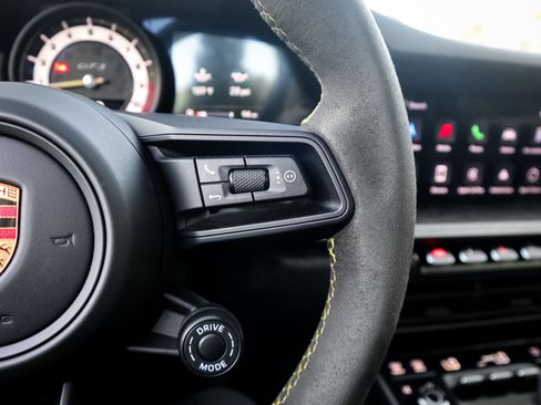 Used 2022 Porsche 911 GT3 image 20