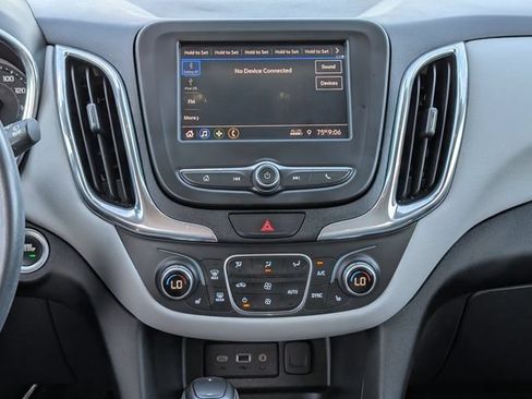 Used 2020 Chevrolet Equinox LT FWD image 19