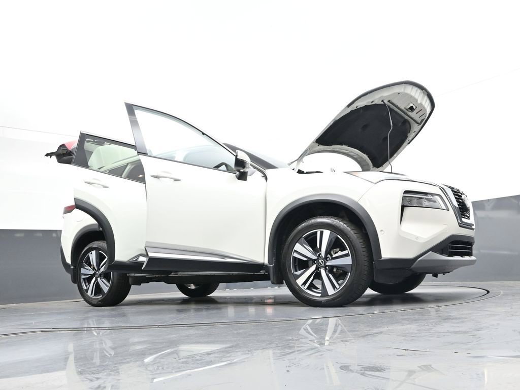 Certified 2023 Nissan Rogue SL w/ SL Premium Package AWD/4WD image 47
