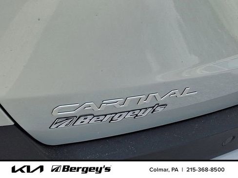 New 2026 Kia Carnival EX FWD image 22