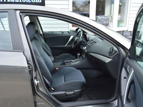 Used 2010 MAZDA MAZDA3 s Sport image 19