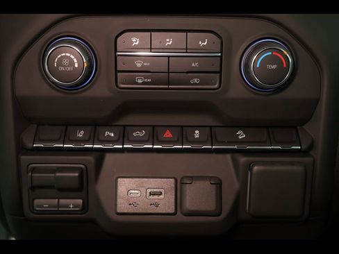 Used 2025 Chevrolet Silverado 2500 Custom w/ Custom Value Package image 29