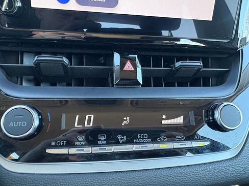 Used 2024 Toyota Corolla LE image 4