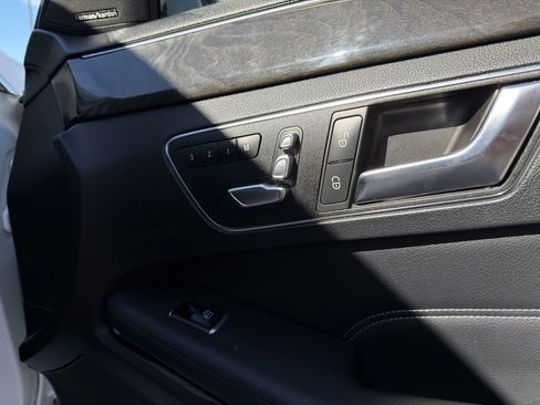 Used 2016 Mercedes-Benz E 350 Sedan image 37