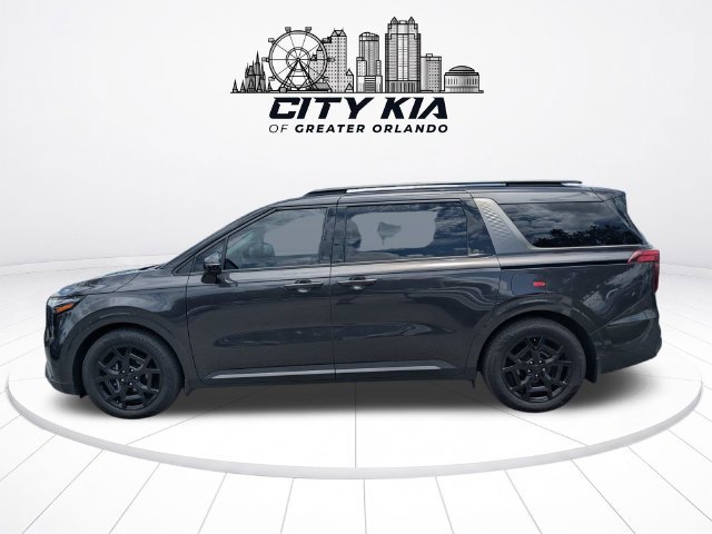 Certified 2026 Kia Carnival SX w/ SX Dark Edition Package FWD image 2