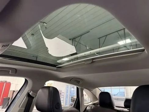 Used 2022 Volkswagen Jetta SE image 38