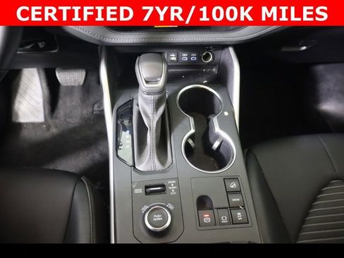 Used 2025 Toyota Highlander XSE AWD/4WD image 26