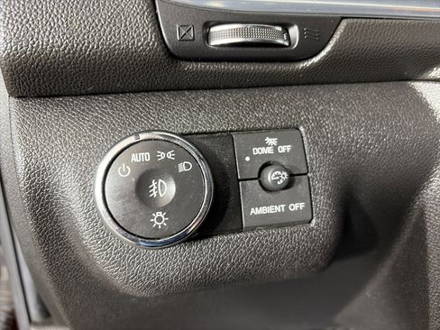 Used 2015 Chevrolet Traverse LT w/ Style and Technology Package image 26